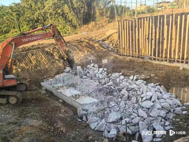惠州一危桥改造工地桥基建设被曝“水泥拌土